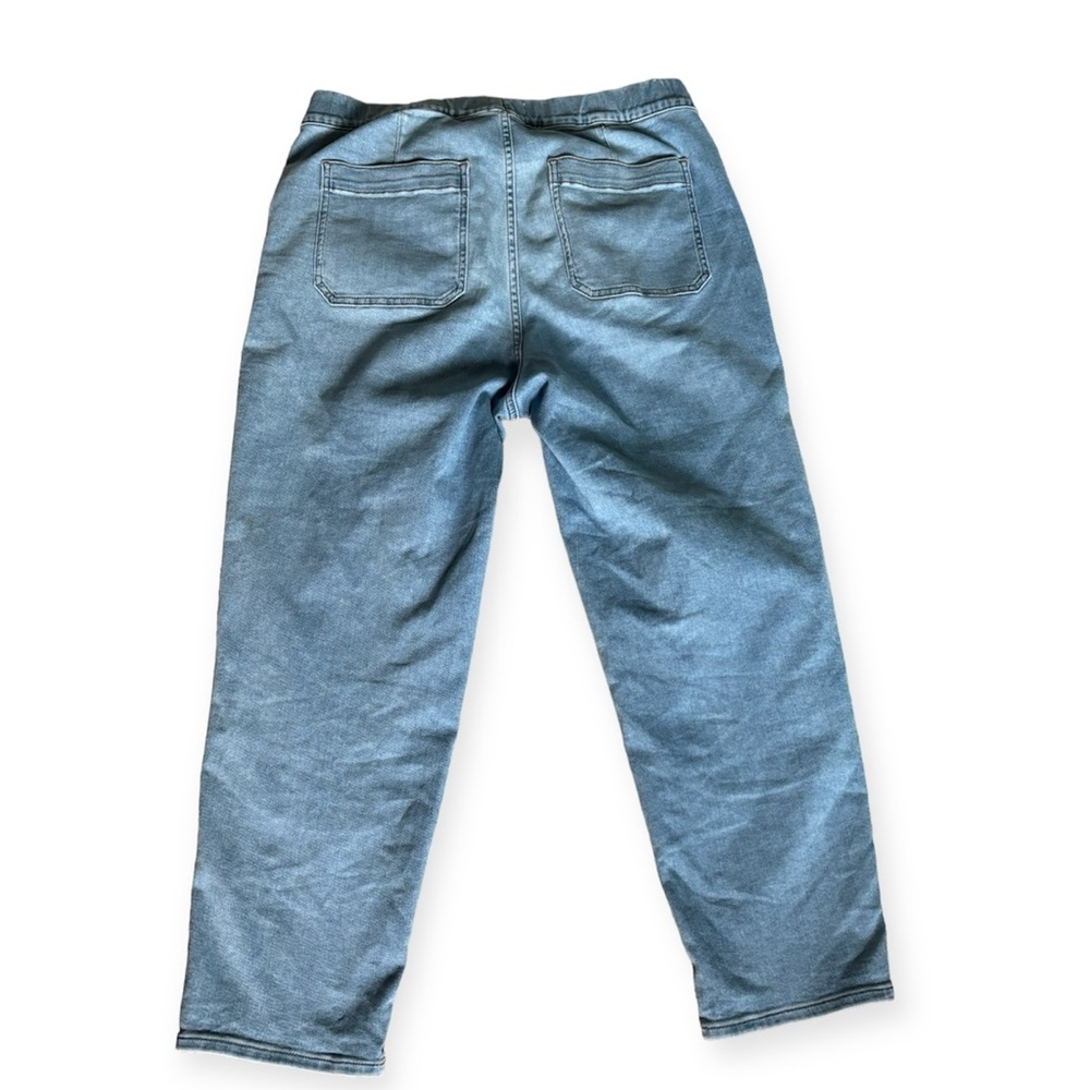 Madewell Pull-On Relaxed Jeans in Bellview Wash - Picture 7 of 12